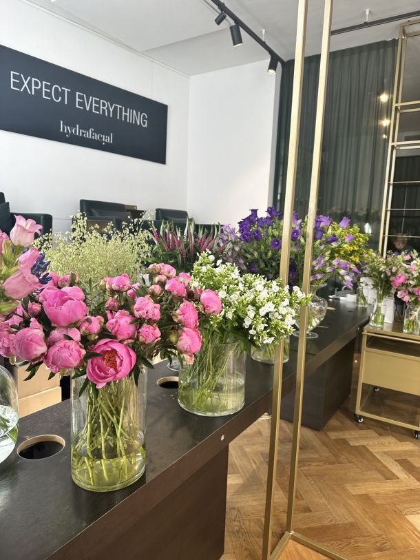 floral bar cosmetic studio